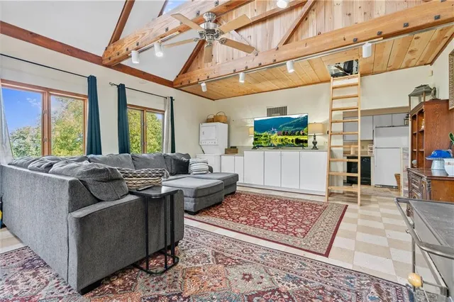 $1,150,000 | 18410 Northeast 130th Street, Kearney, MO 64060