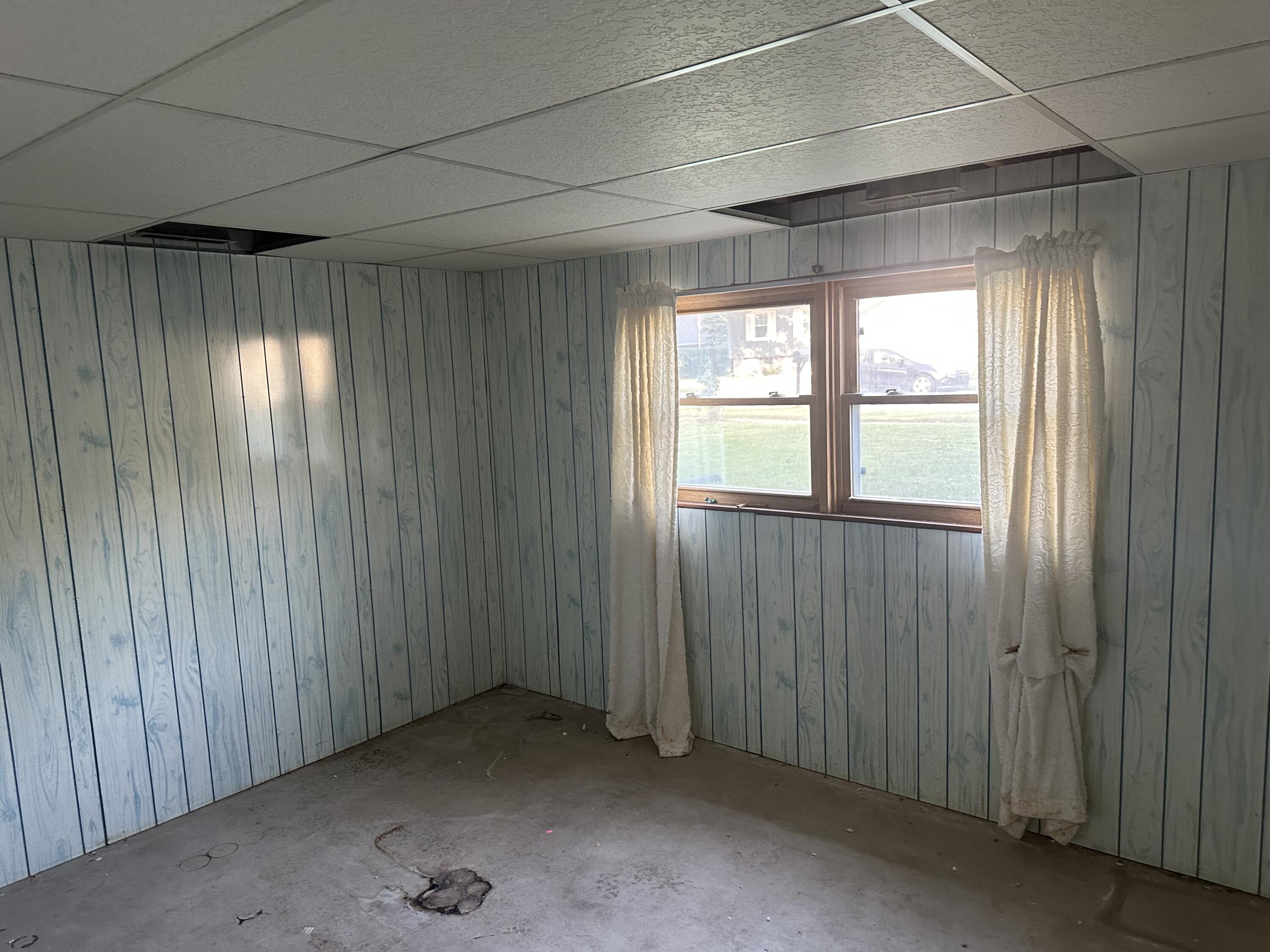 240 Rush Court Hobart, IN 46342 - Photo 13 of 19 a view of an empty room and window