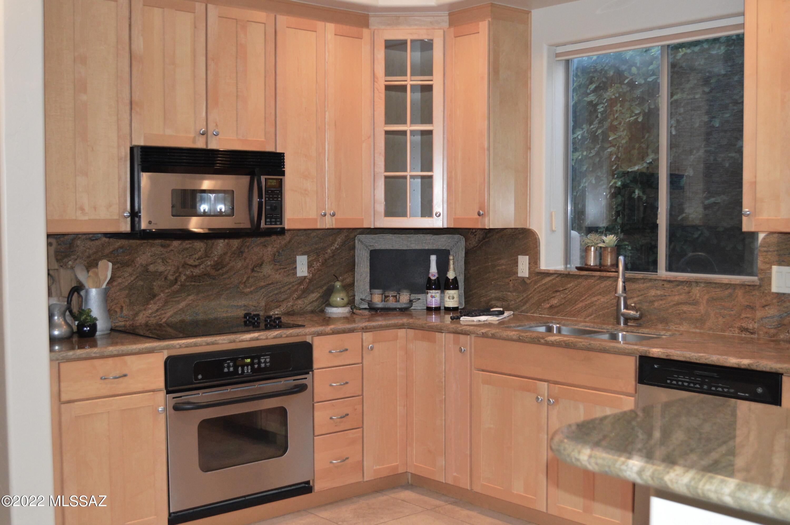 3939 East Ina Road Tucson, AZ 85718 - Photo 5 of 18 Gallery Image 5