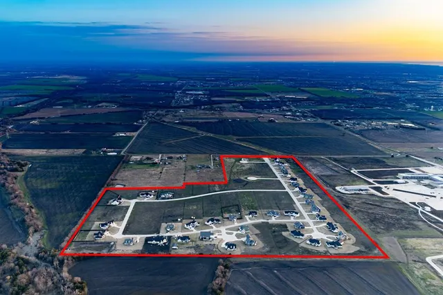 $1,114,900 | 703 Colonial Court, Nevada, TX 75173