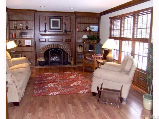 10600 Chinkapin Place Raleigh, NC 27613 - Photo 4 of 12 Den/Family/Great Room
