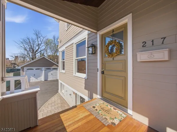 $3,335 | 217 Prospect Street, Unit B, Westfield, NJ 07090