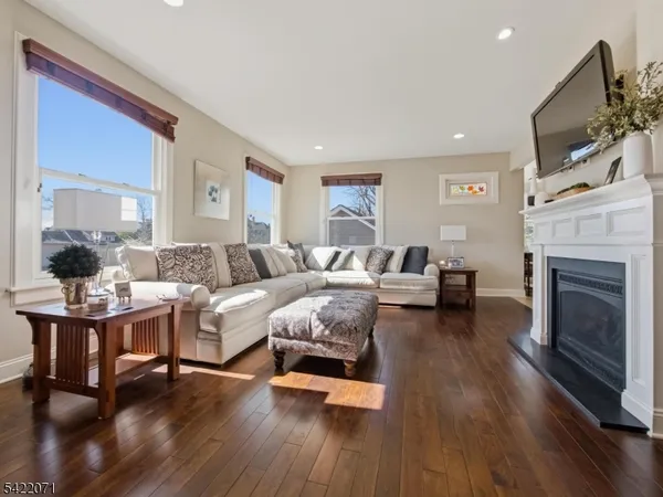 $3,335 | 217 Prospect Street, Unit B, Westfield, NJ 07090