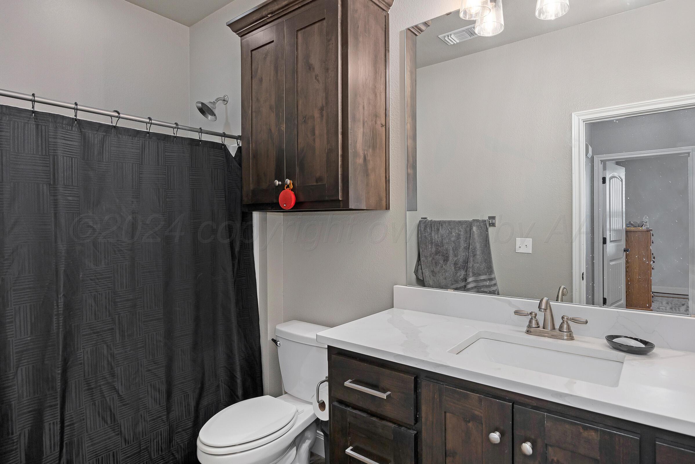 17200 Stone Creek Road Amarillo, TX 79124 - Photo 18 of 32 020_Bathroom 2