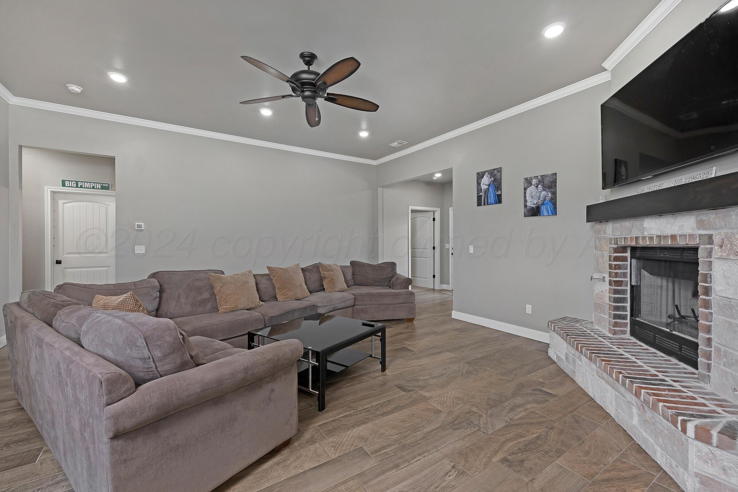 006_Living Room 2
