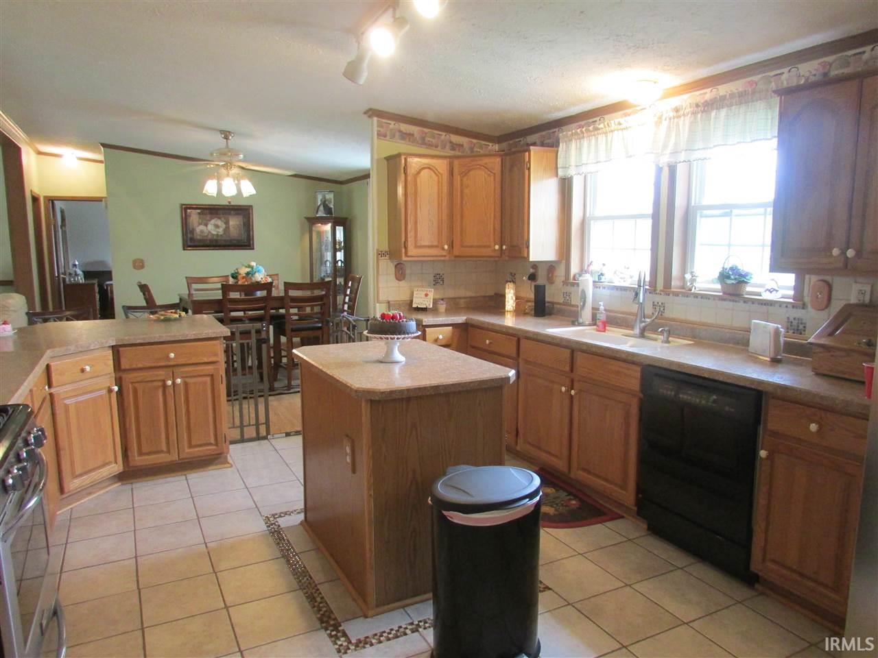 489 Woodville Road Mitchell, IN 47446 - Photo 28 of 36 Gallery Image 28