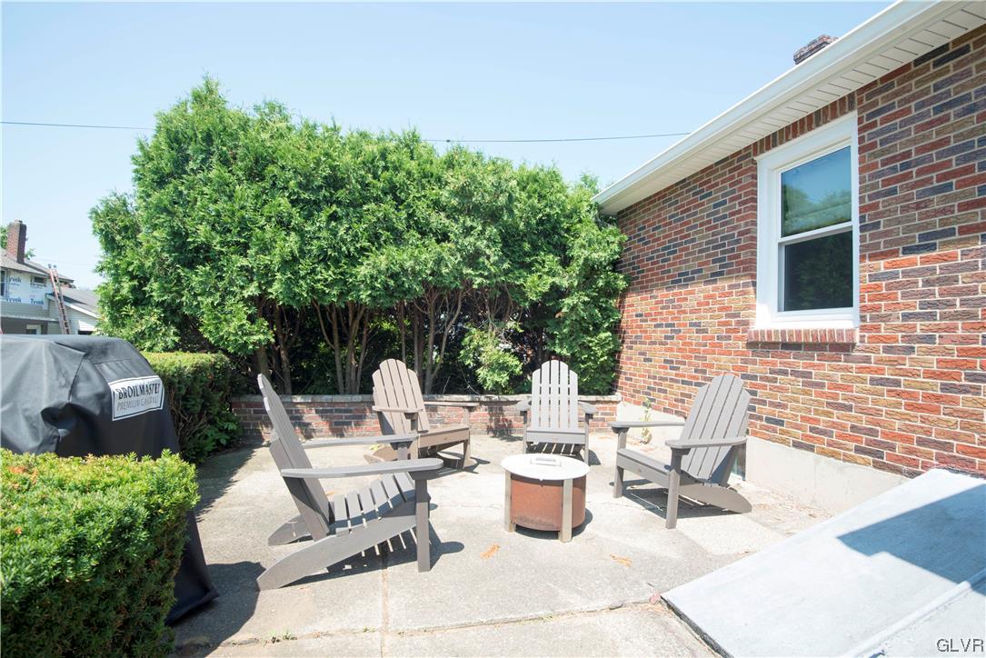 320 Hamilton Avenue Bethlehem, PA 18017 - Photo 11 of 43