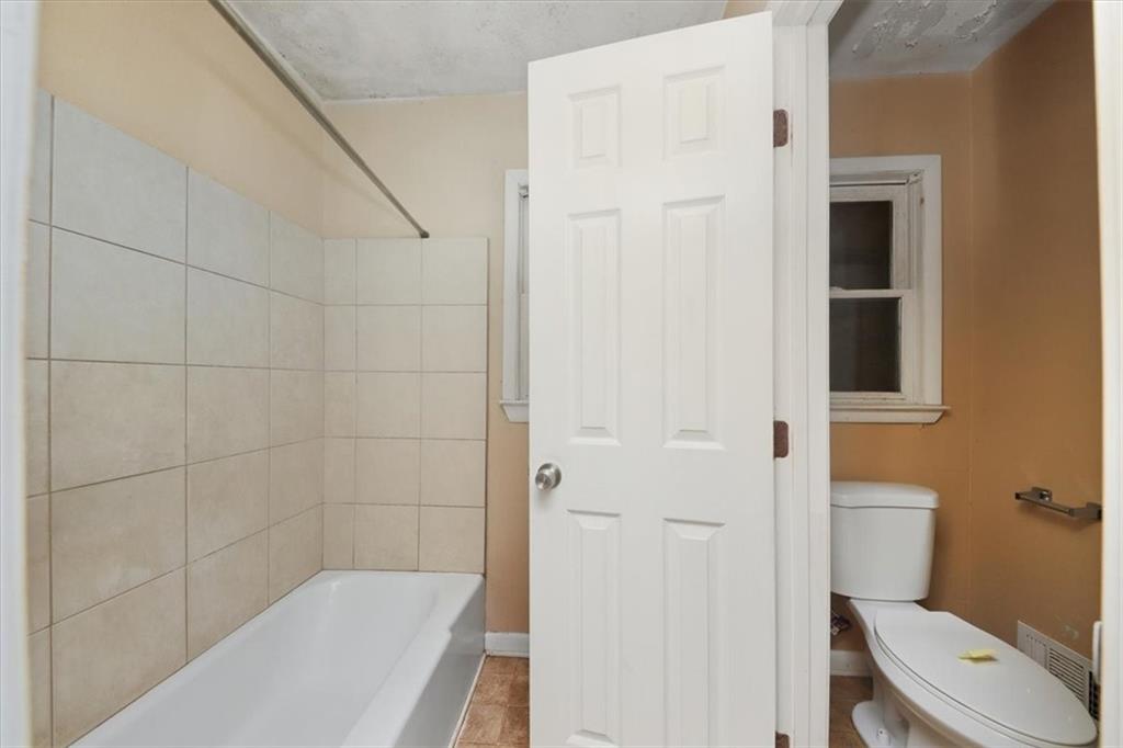 2402 Dawn Drive Decatur, GA 30032 - Photo 14 of 19