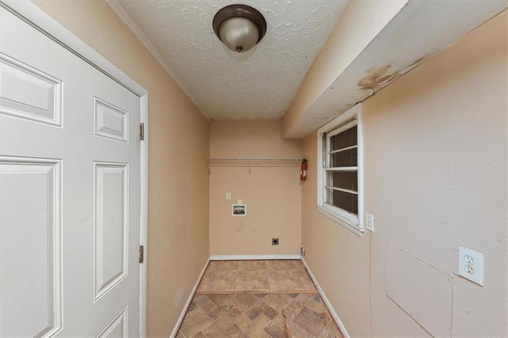 2402 Dawn Drive Decatur, GA 30032 - Photo 10 of 19