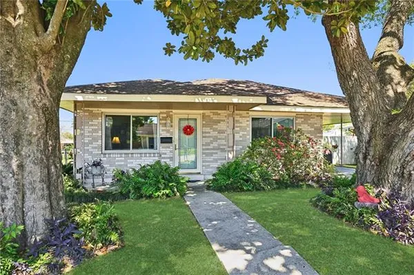 $174,999 | 2133 Esplanade Place, Terrytown, LA 70056