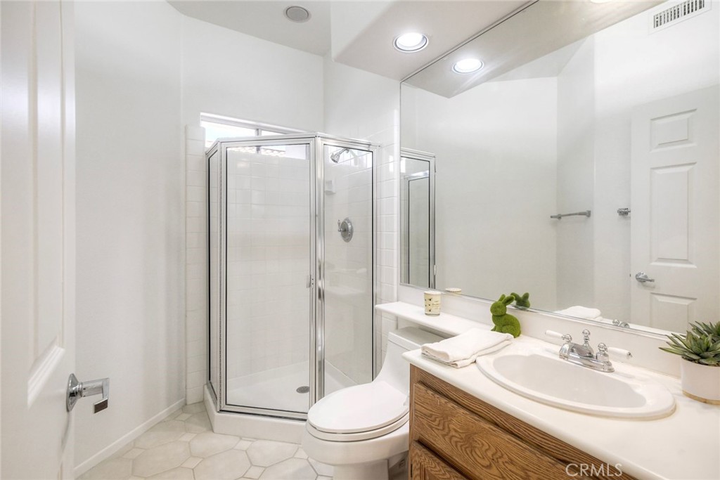 4993 Lamia Way Oceanside, CA 92056 - Photo 13 of 37