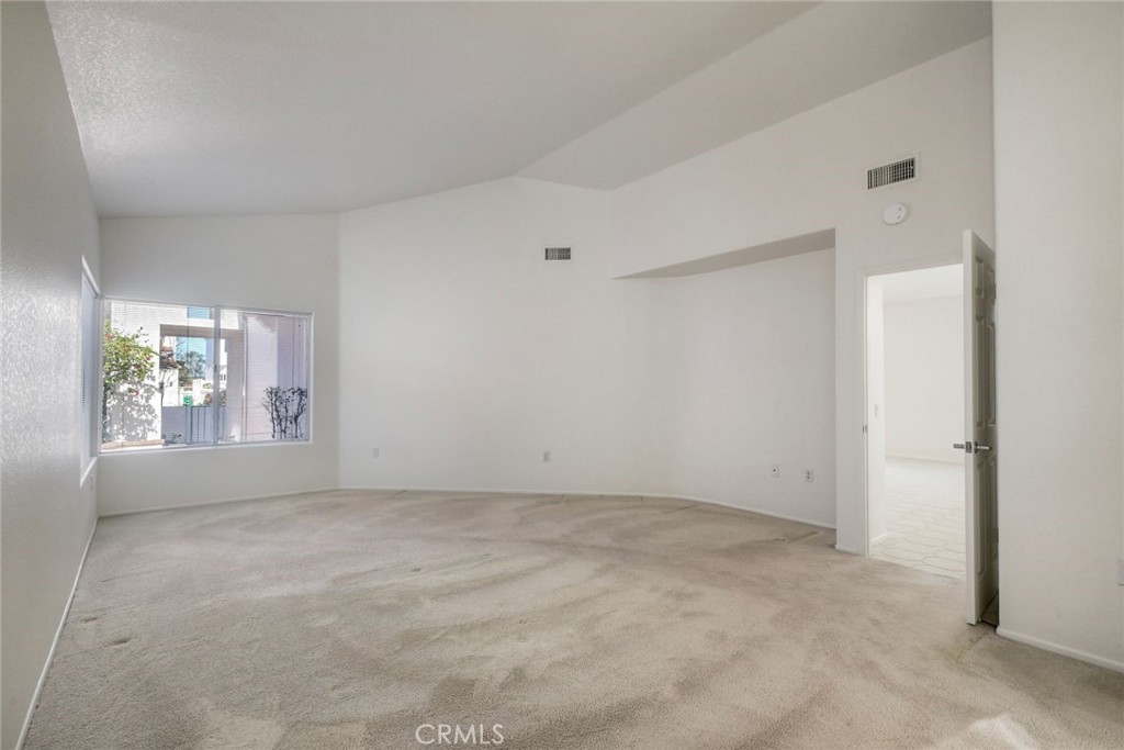 4993 Lamia Way Oceanside, CA 92056 - Photo 15 of 37