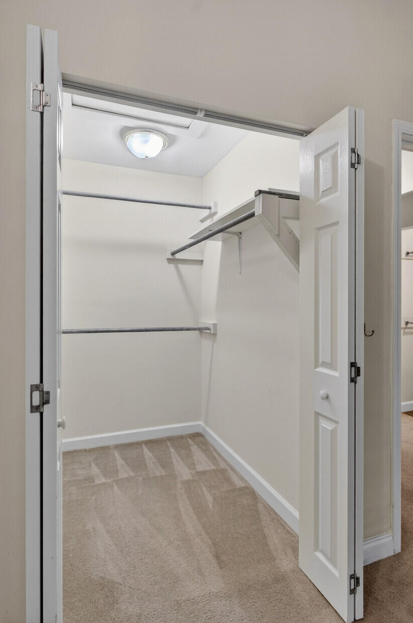 1105 County Line Road Cross, SC 29436 - Photo 19 of 42 Walk In Closet