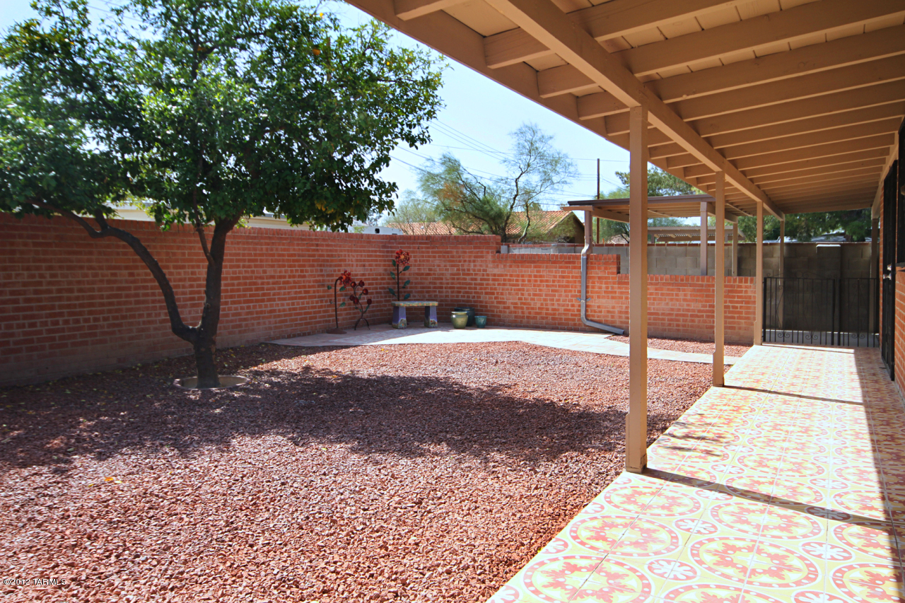 2837 North Swan Road Tucson, AZ 85712 - Photo 2 of 18 Gallery Image 2