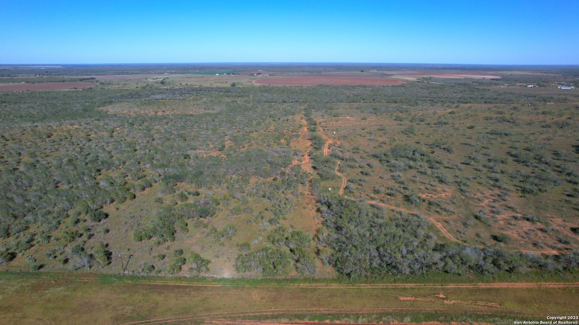 1913 County Road 3000 Pearsall, TX 78061 - Photo 24 of 38 a view of a city with top of mountains