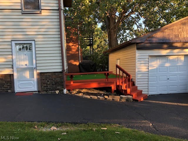 18906 Neff Road Cleveland, OH 44119 - Photo 3 of 3 Gallery Image 3