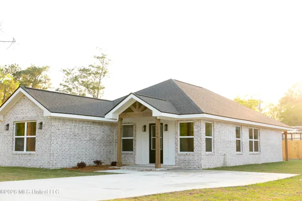 $230,000 | 1820 Barracuda Drive, Gautier, MS 39553