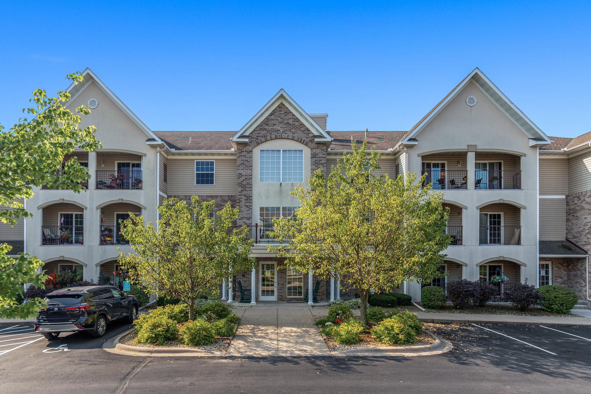 15550 Linnet Street Northwest, Unit 1101 Andover, MN 55304 - Photo 1 of 1