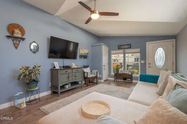 $375,000 | 10685 Blackburn Place, Unit 38, Ventura, CA 93004