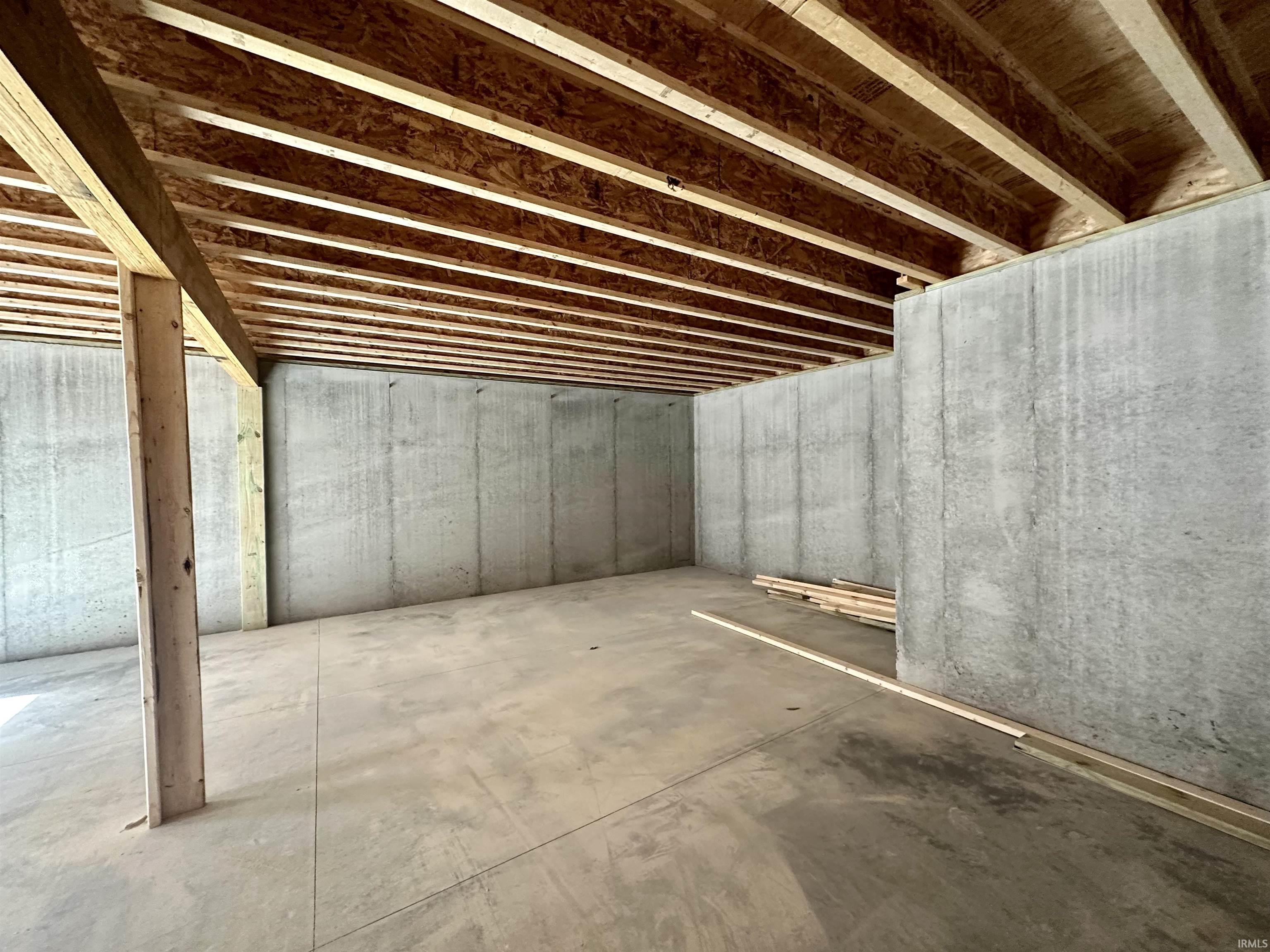 223 Kings Way Bedford, IN 47421 - Photo 13 of 18 Gallery Image 13