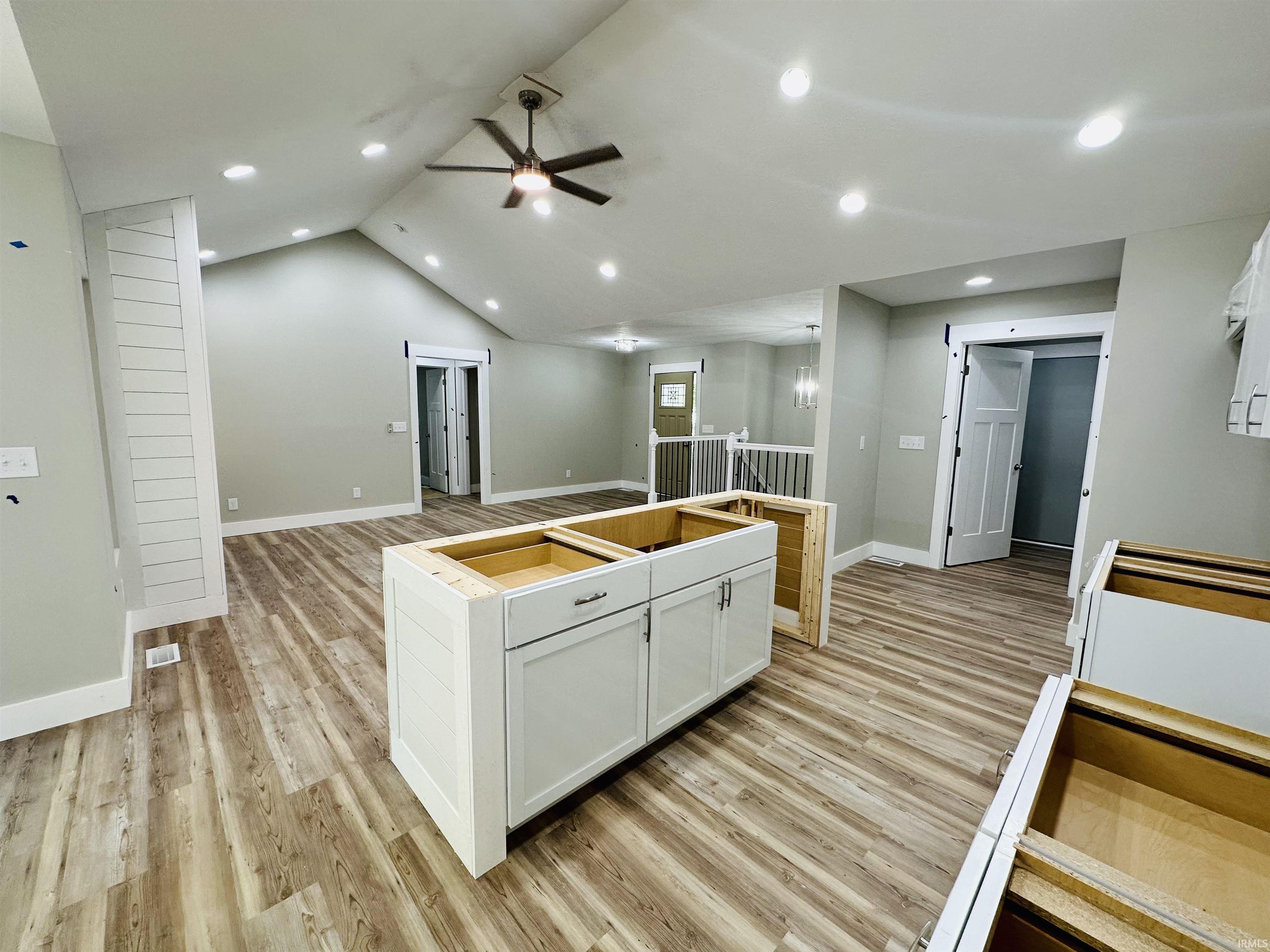 223 Kings Way Bedford, IN 47421 - Photo 6 of 18 Gallery Image 6