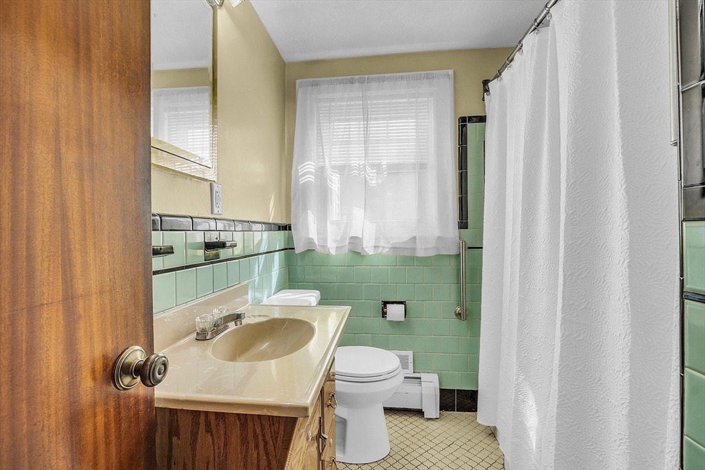 12 Curran Road Lynn, MA 01905 - Photo 16 of 40 Gallery Image 16