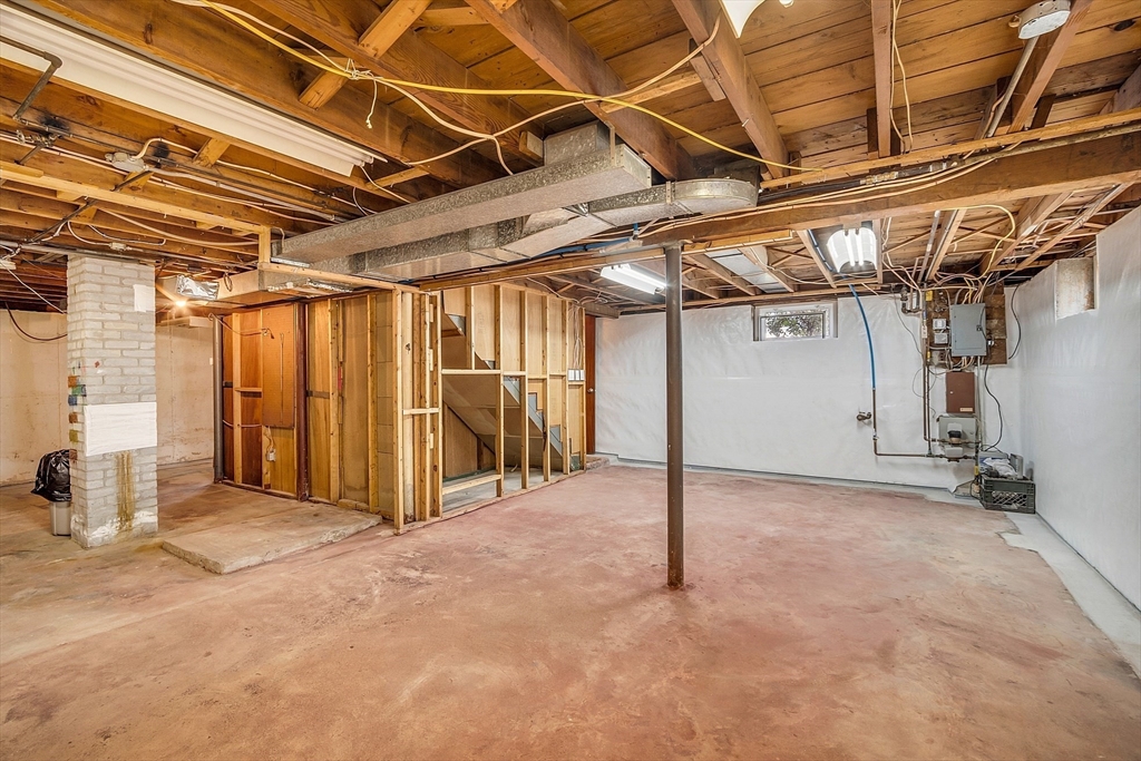 12 Curran Road Lynn, MA 01905 - Photo 23 of 40 Gallery Image 23