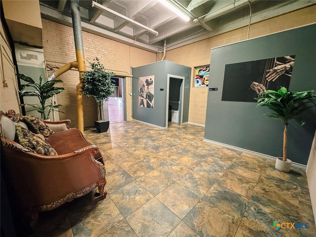 202 East Forrest Street Victoria, TX 77901 - Photo 42 of 47 a vase of flowers sitting on a table