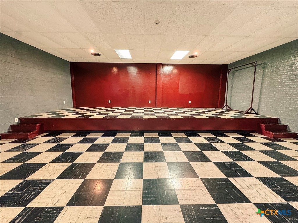 202 East Forrest Street Victoria, TX 77901 - Photo 45 of 47 a view of a black and white checkered floor