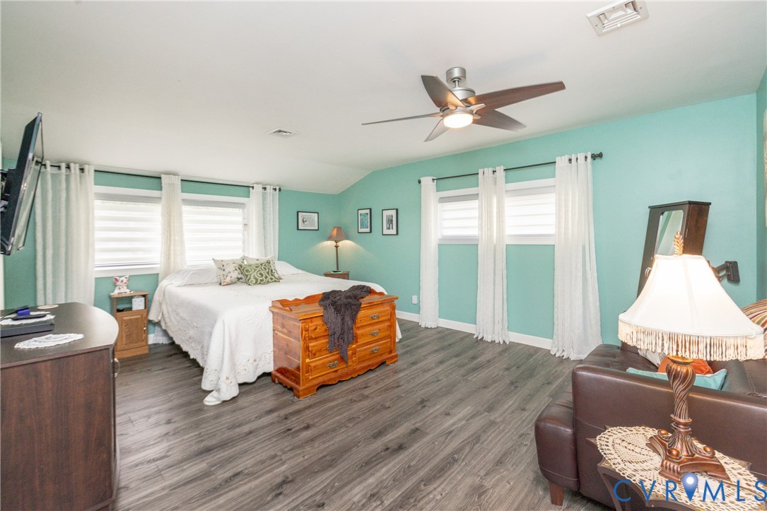 1303 Elon Road Henrico, VA 23229 - Photo 37 of 62 So spacious, lots of natural light, ceiling fan