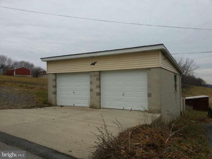 3525 Young Road Manchester, MD 21102 - Photo 26 of 26 a view of garage
