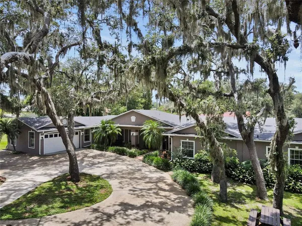 $644,000 | 81 North Carol Avenue, Mascotte, FL 34753