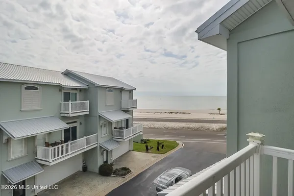 $2,000 | 707 W Beach, Unit 707, Long Beach, MS 39560