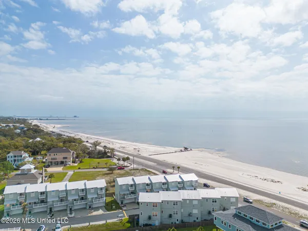$2,000 | 707 W Beach, Unit 707, Long Beach, MS 39560