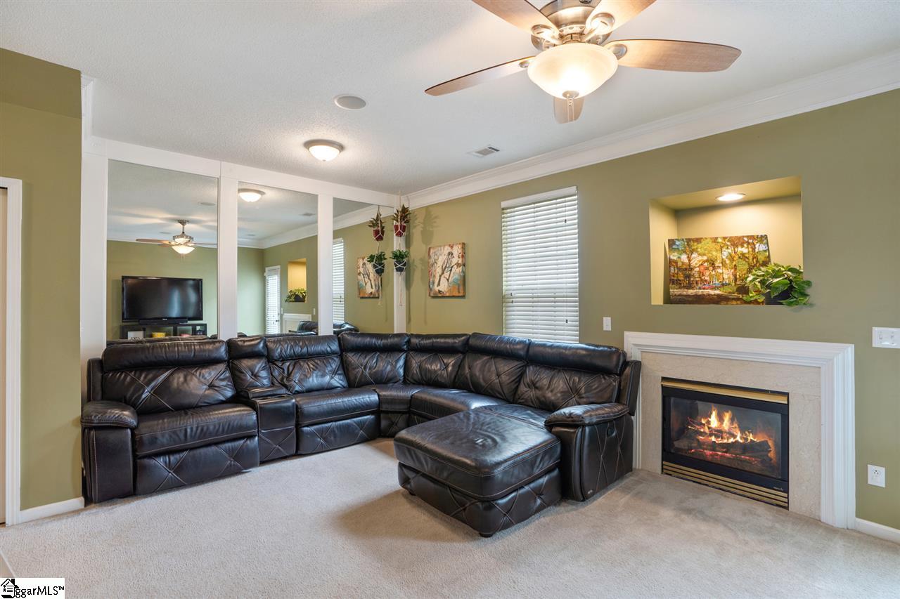 3 Stratus Court Greer, SC 29650 - Photo 4 of 21 Gallery Image 4