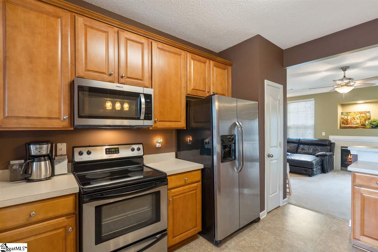 3 Stratus Court Greer, SC 29650 - Photo 8 of 21 Gallery Image 8