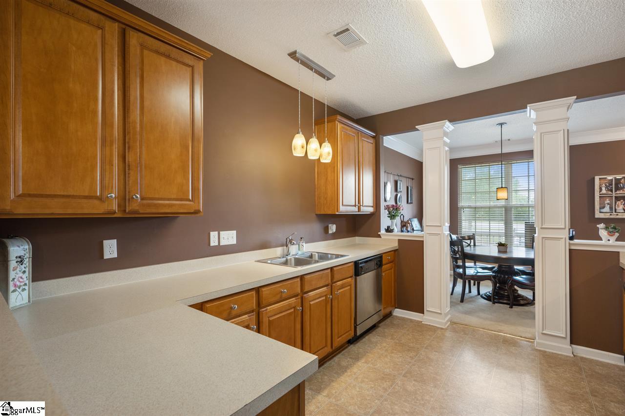 3 Stratus Court Greer, SC 29650 - Photo 9 of 21 Gallery Image 9