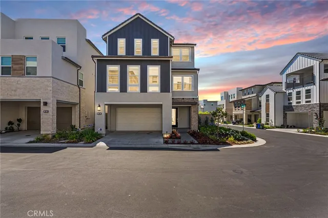 $1,895,000 | 200 Newton, Lake Forest, CA 92630