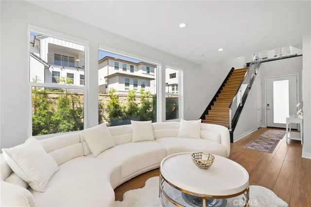 $1,895,000 | 200 Newton, Lake Forest, CA 92630