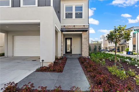 $1,895,000 | 200 Newton, Lake Forest, CA 92630
