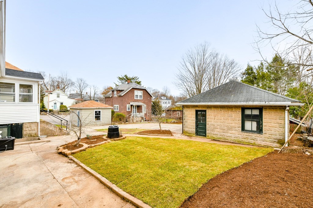 4 Ridge Avenue Dedham, MA 02026 - Photo 6 of 39 Gallery Image 6