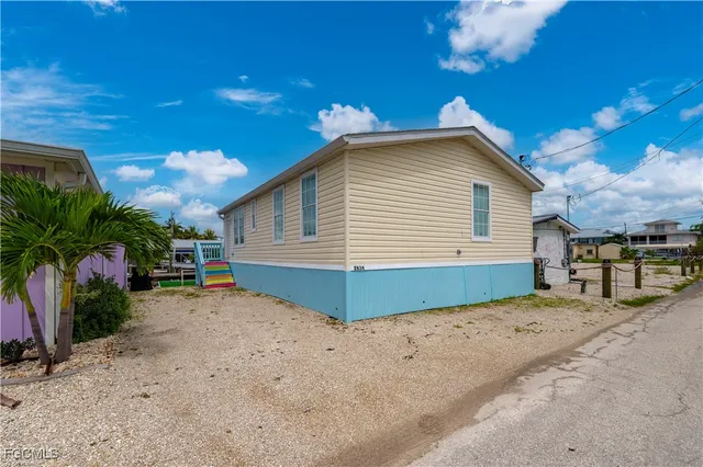 a picture of city view