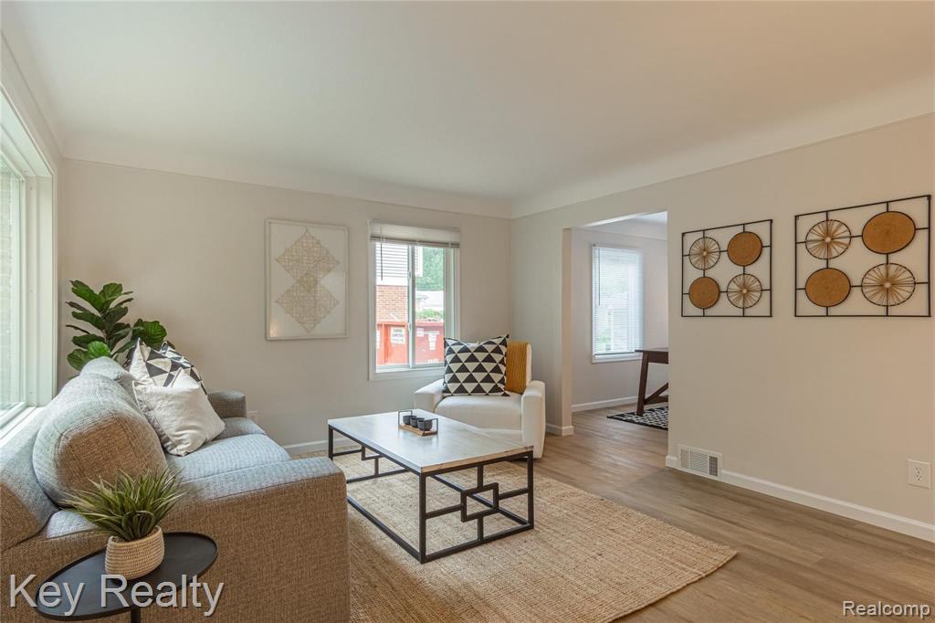 503 Woodside Road Royal Oak, MI 48073 - Photo 12 of 73