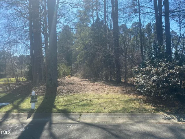 $140,000 | 220 Curlew Drive, Chapel Hill, NC 27517