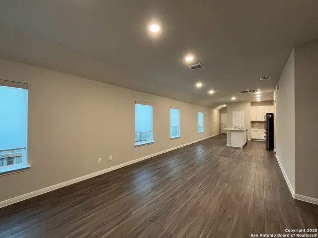 $1,850 | 15015 Homing Meadow, San Antonio, TX 78253