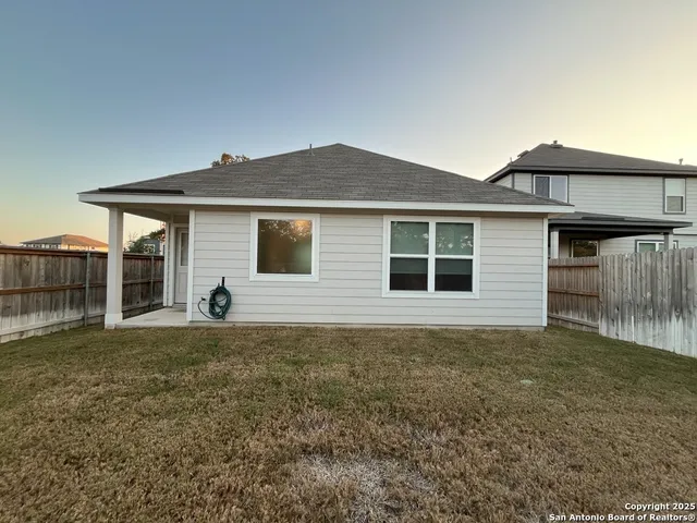 $1,850 | 15015 Homing Meadow, San Antonio, TX 78253
