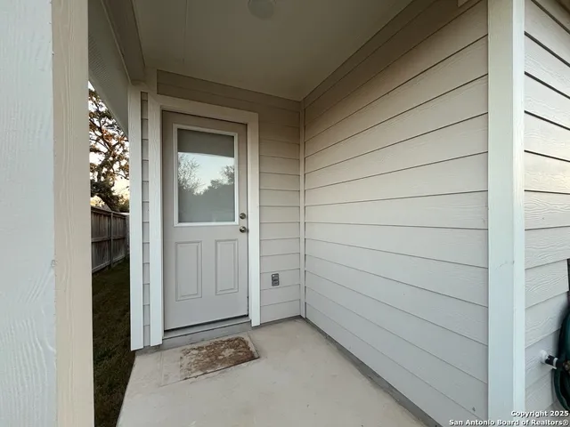 $1,850 | 15015 Homing Meadow, San Antonio, TX 78253