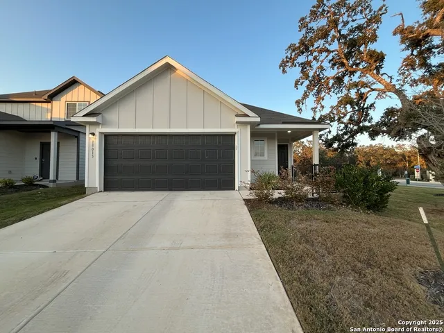 $1,850 | 15015 Homing Meadow, San Antonio, TX 78253
