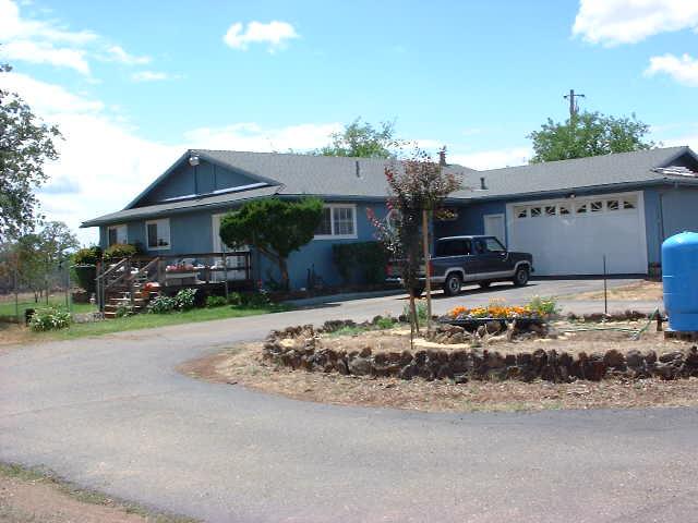 17563 Happy Hills Road Anderson, CA 96007 - Photo 3 of 5 front view