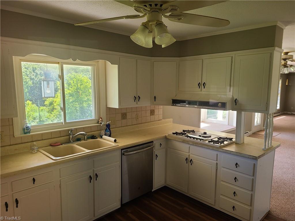 3179 Moores Spring Road Westfield, NC 27053 - Photo 5 of 30 Gallery Image 5